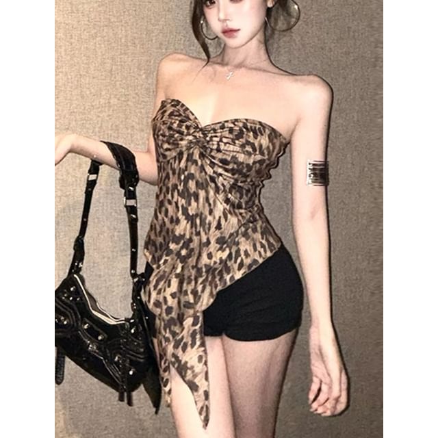 Magma-Leopard Print Ruched Tube Top