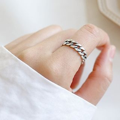 Phoenoa - 925 Sterling Silver Chained Open Ring Phoenoa - 925 Sterling Silver Chained Open Ring