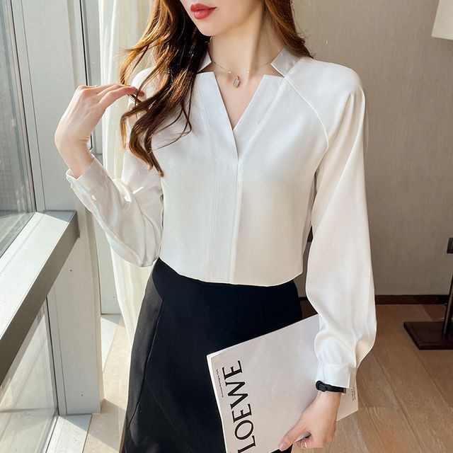 Dragan Pulse-V-Neck Plain Blouse