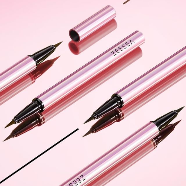PALACE IDENTITY-Eyeliner w płynie o długotrwałym działaniu 2 kolory