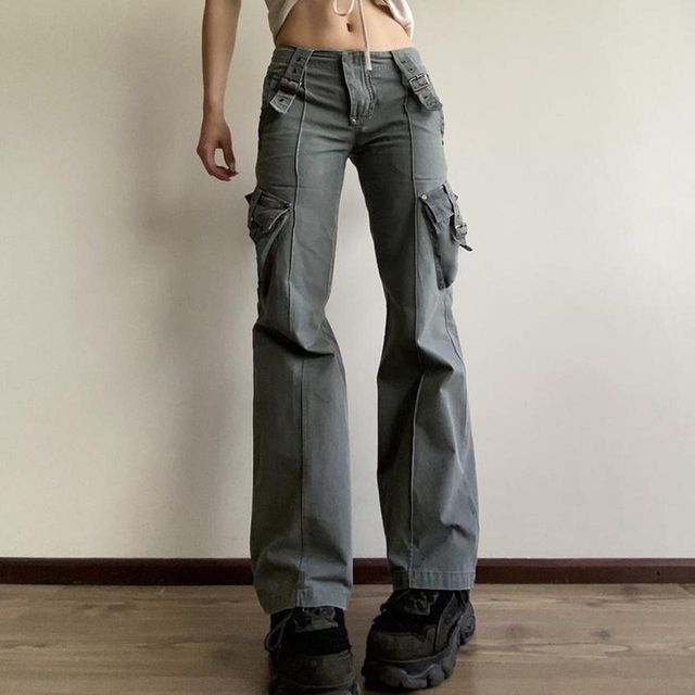 Trisica   Low Rise Flared Cargo Pants   YesStyle