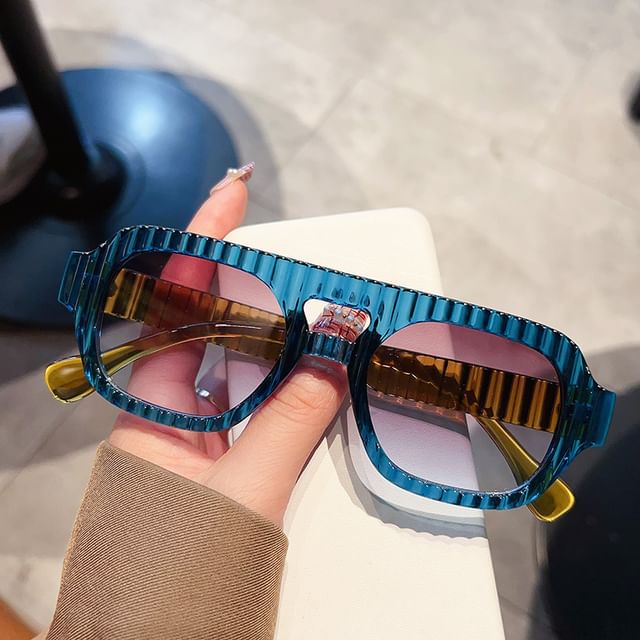 Aisyi-Square Frame Sunglasses