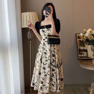 Hevnir Short-Sleeve Square Neck Floral Midi A-Line Dress Sale