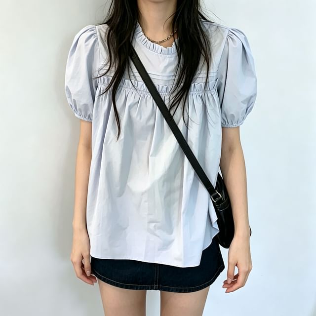 Shinsei-Puff-Sleeve Round Neck Plain Ruffled Blouse