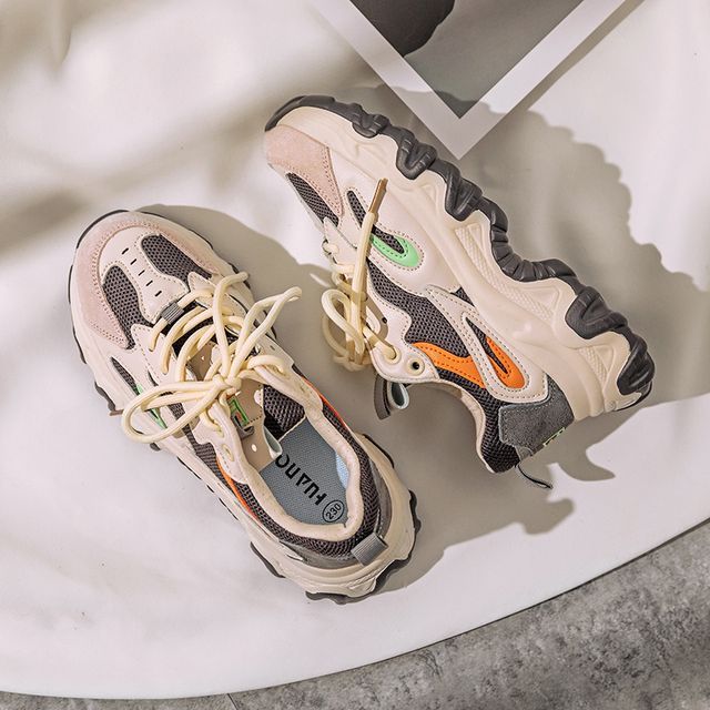 contrast platform trainers