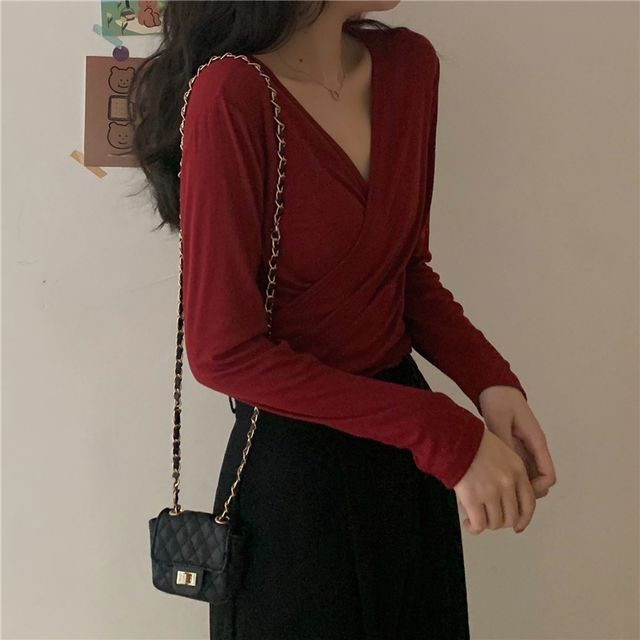 Yako-Long-Sleeve V-Neck Plain Knit Cropped Top