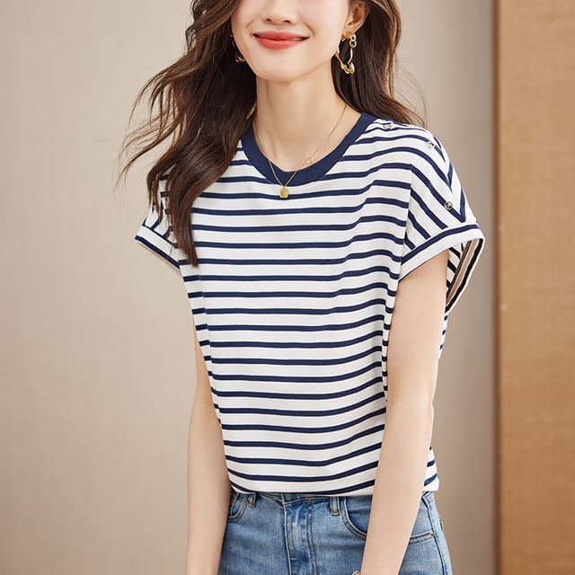 Dragan Pulse-Short-Sleeve Round Neck Striped Tee