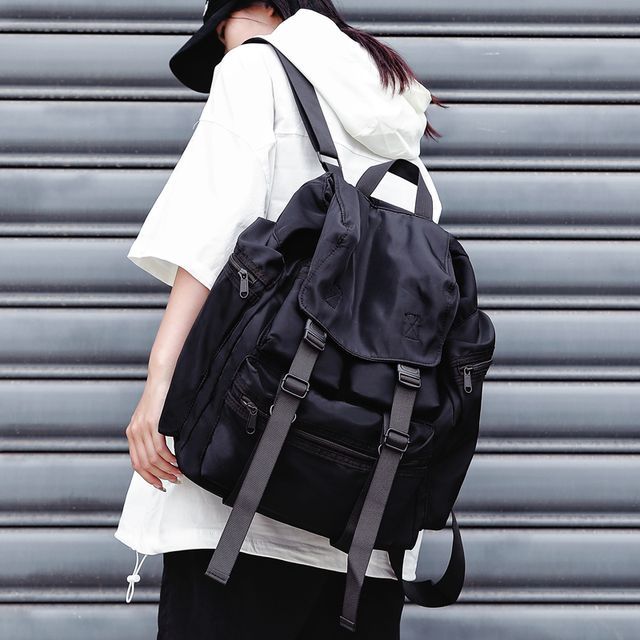 SUNMAN-Plain Flap Buckled Backpack