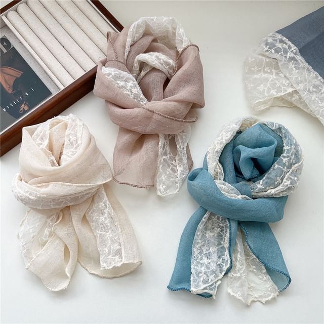 Frior-Plain Lace Panel Scarf