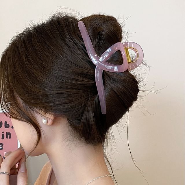 Jael-Cutout Hair Claw