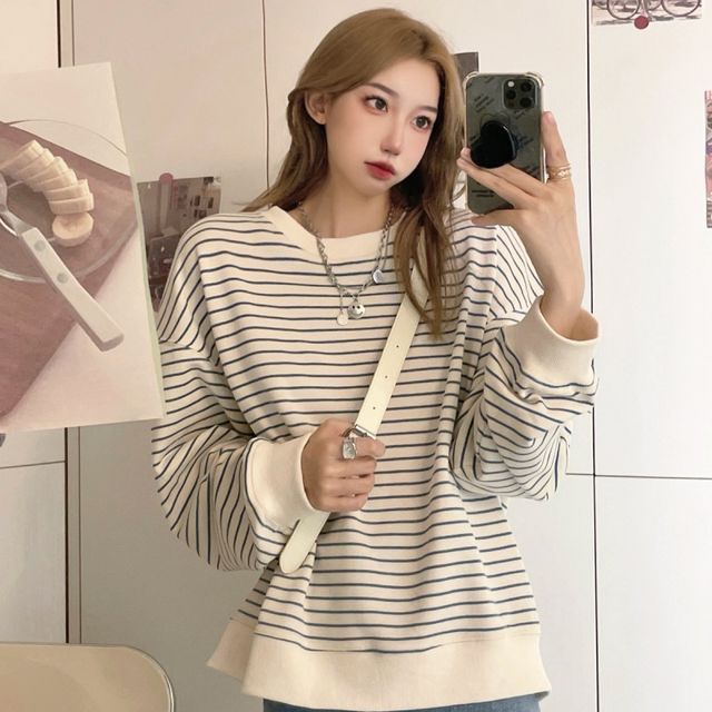 Hevnir-Crewneck Striped Sweatshirt