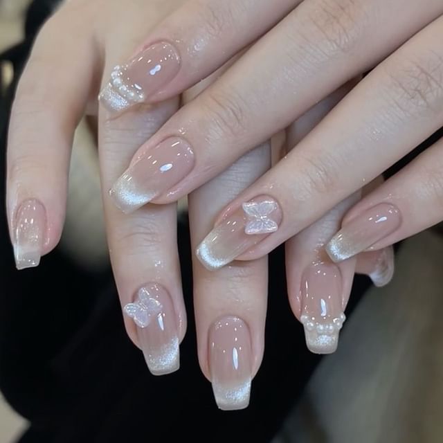 Cutip Nails - Knstliche Fingerngel mit Schmetterling und Kunstperlen |  YesStyle