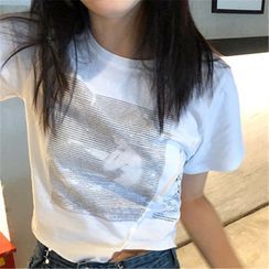 Happy Bird - Short-Sleeve Print Cropped T-Shirt