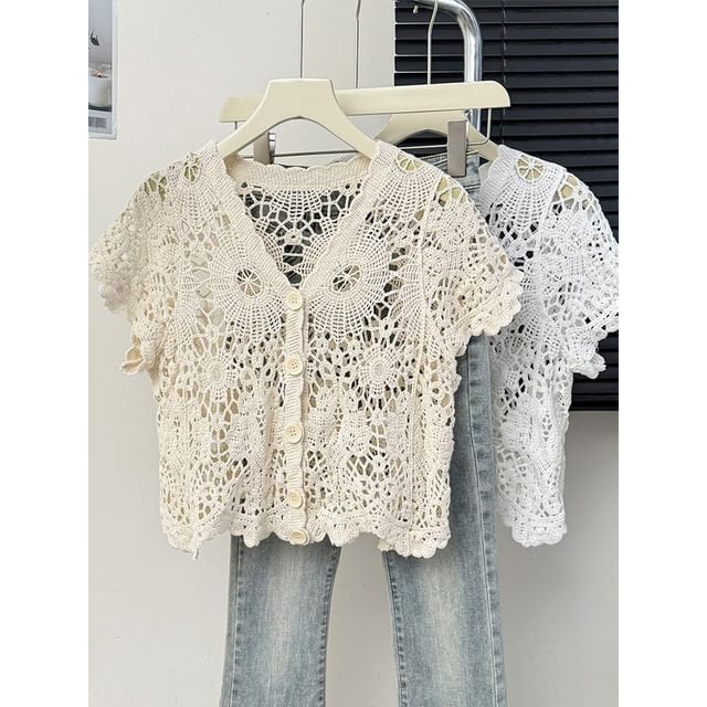 Lemongrass-Jacquard V-Neck Button-Up Crop Top