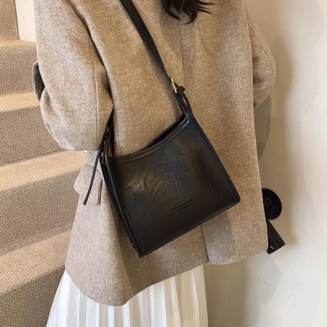 Indenis-Plain Faux Leather Shoulder Bag