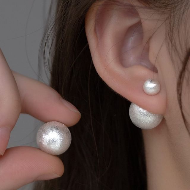 A-ROCH-925 Sterling Silver Ball Ear Jacket