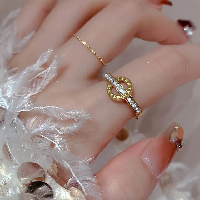 Kiren-Cubic Zirconia Metal Ring