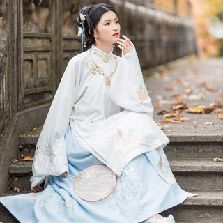 Cedar Smile - Embroidered Hanfu Costume | YesStyle