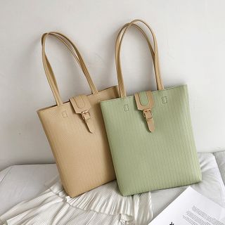 plain leather tote