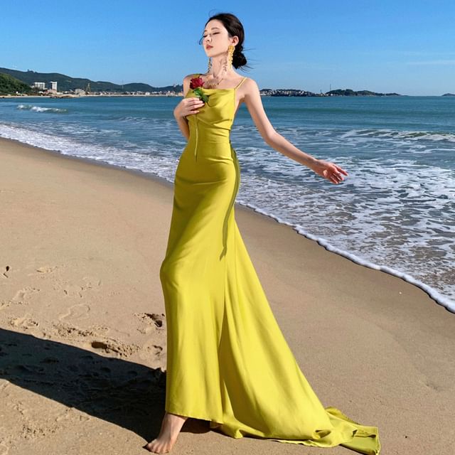 Fioridi-Spaghetti Strap Plain Asymmetrical Maxi Sundress