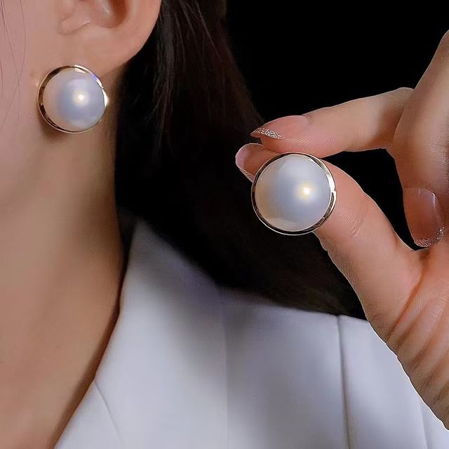 Chimerro-Gold-Plated Pearl Earrings