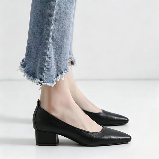 Terute-40 Square Toe Crocodile Grain Pumps