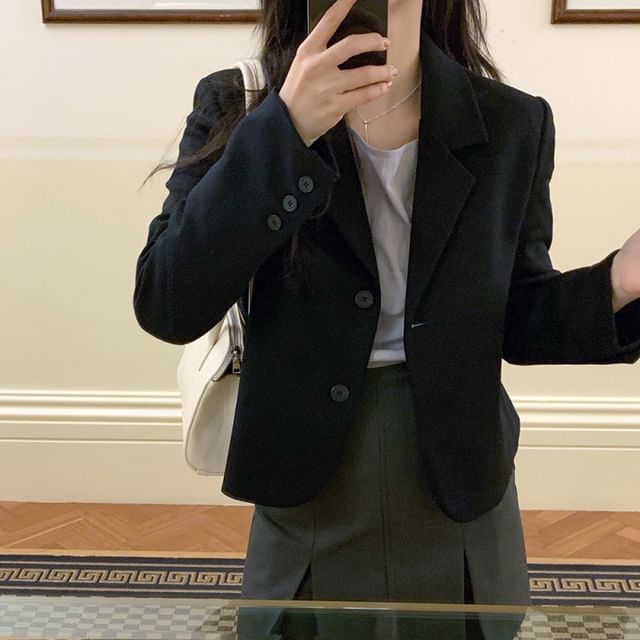 Jesong-Notch Lapel Plain Single Breasted Blazer
