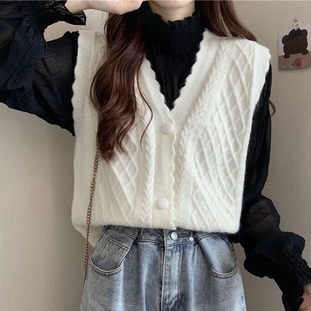Sisyphi-V-Neck Plain Sweater Vest