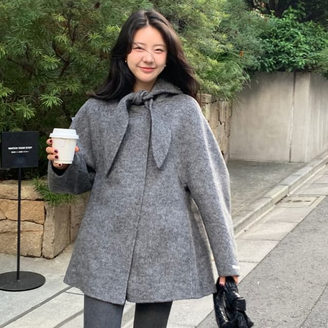 Jesong-Plain Hood Tie Front Coat