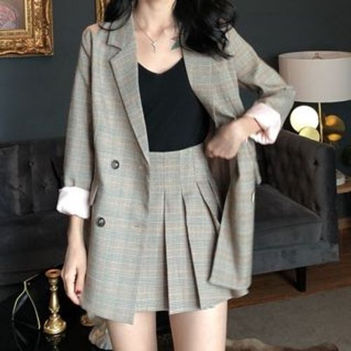 Midi Pleated Skirt and Double-breasted Blazer - Brunette from Wall Street