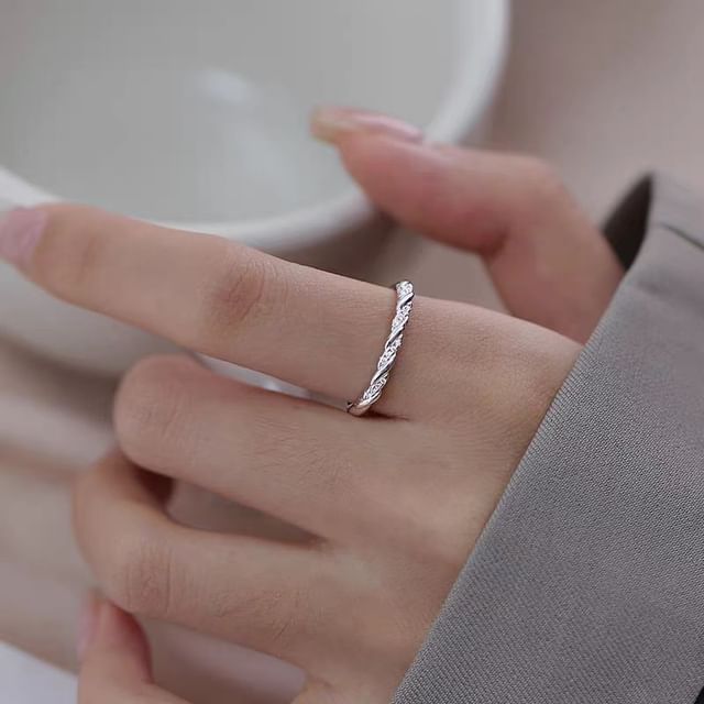 Gaya-CZ Twist Alloy Open Ring
