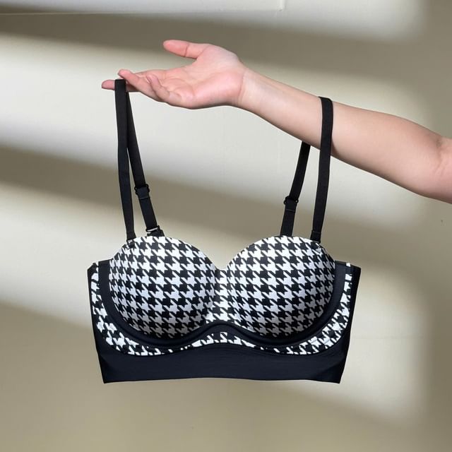 Sancus - Patterned Wireless Bra | YesStyle