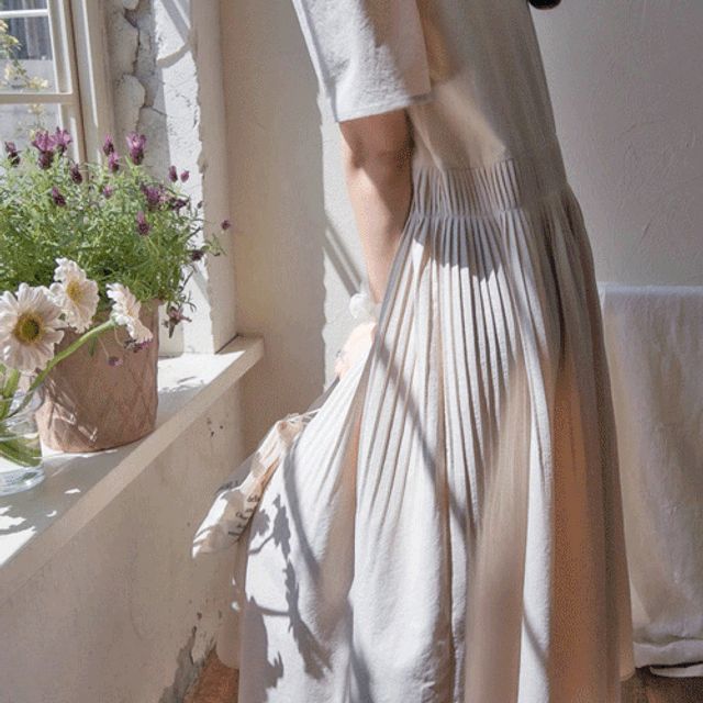 LEELIN CrystalPleat Long Dress YesStyle