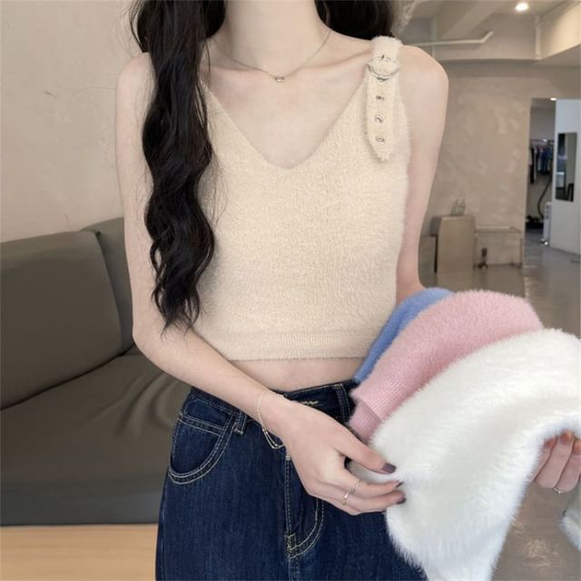 Sisyphi-V-Neck Plain Buckled Knit Crop Tank Top
