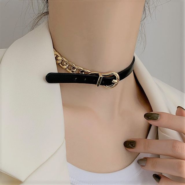 DREN-Chain Faux Leather Buckle Choker