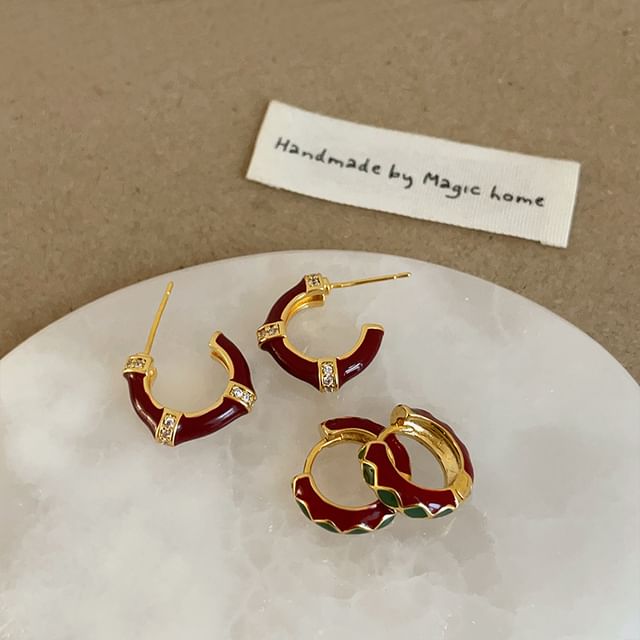 Panda Dama-Glaze Alloy Open Hoop Earring Huggie Earring