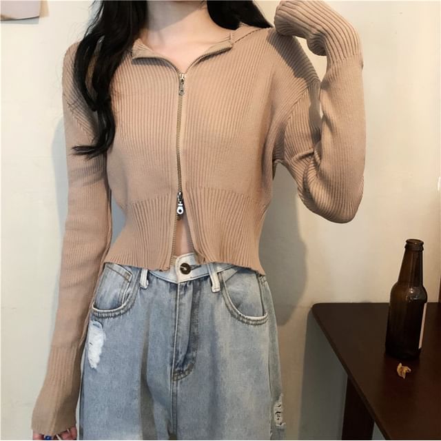 Magimomo-V-Neck Striped Crop Cardigan