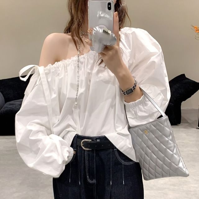 ISSOL-Puff-Sleeve One-Shoulder Plain Blouse