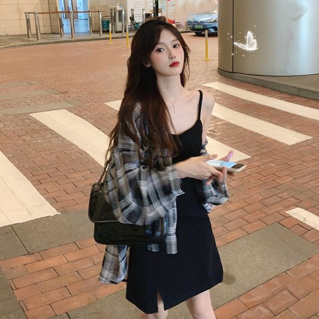 Shinsei-Long-Sleeve Collared Plaid Shirt