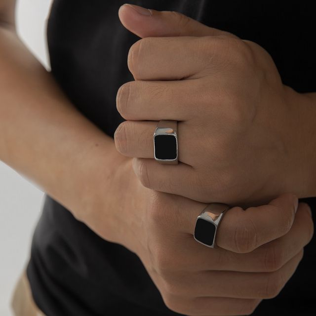 Black Degree-Square Enamel Stainless Steel Ring