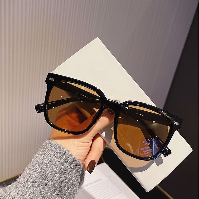 MOL Girl-Square Resin Sunglasses