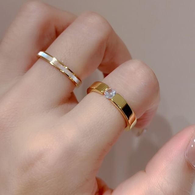 Kiren-Rhinestone Ring Contrast Trim Ring