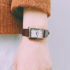 Dawcubra - Square Dial Strap Watch Dawcubra - Square Dial Strap Watch