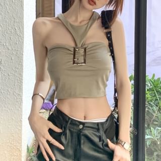 Malnia Home-Halter Neck Buckled Plain Crop Top