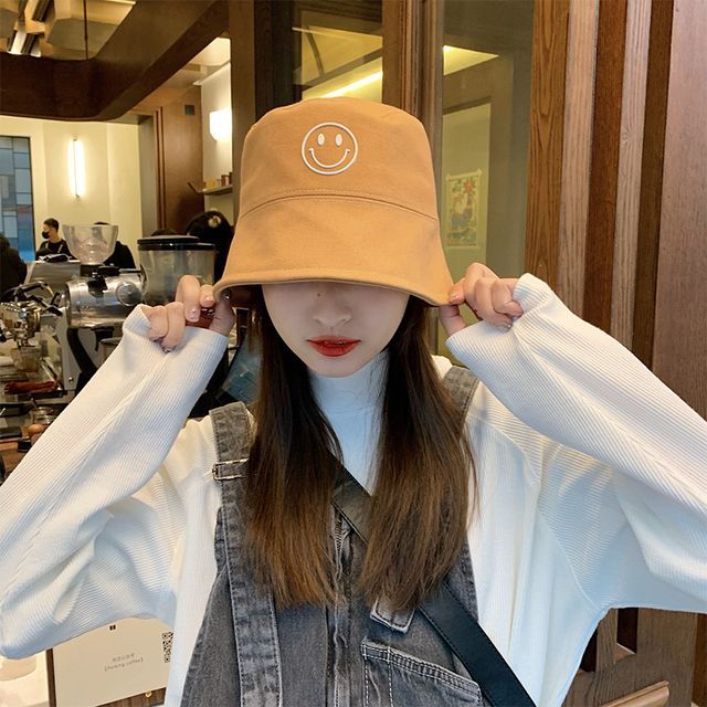FROME - Smiley Embroidered Bucket Hat 