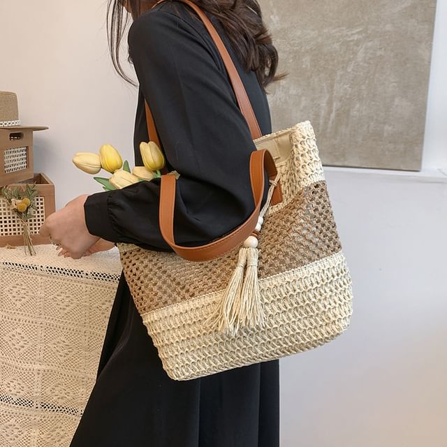 Mulgam-Two-Tone Woven Tassel Tote Bag