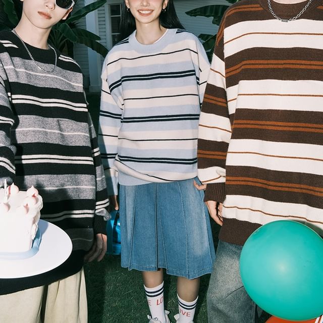 JUN-LEE-Couple Matching Crew Neck Striped Sweater