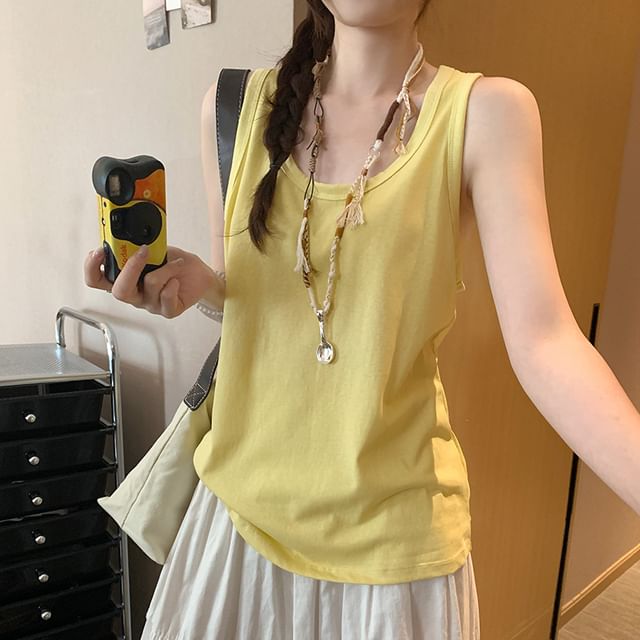 Asiris-U-Neck Plain Tank Top