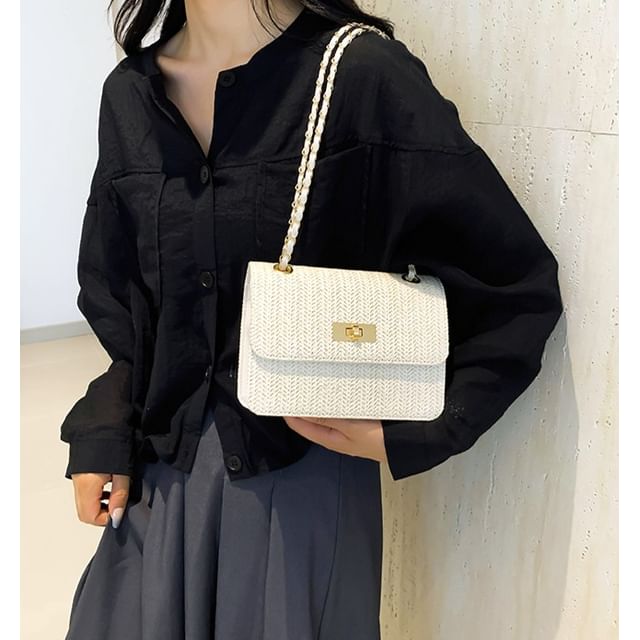 Indenis-Chain Strap Flap Crossbody Bag