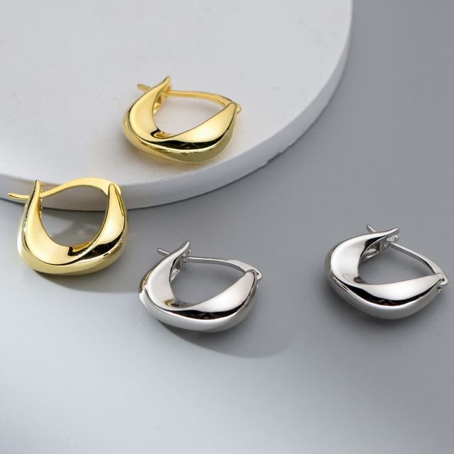 A-ROCH-Polished Sterling Silver Huggie Earring